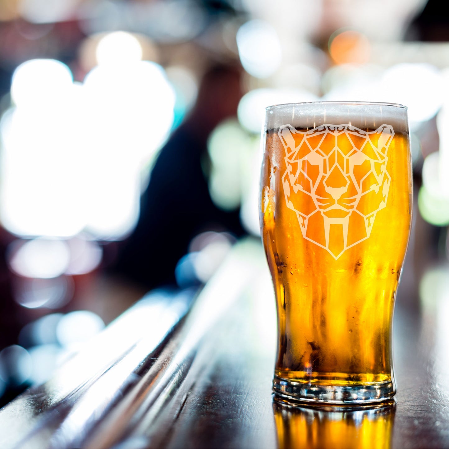 Cheetah engraved pint beer glasses - Always Looking Good -
