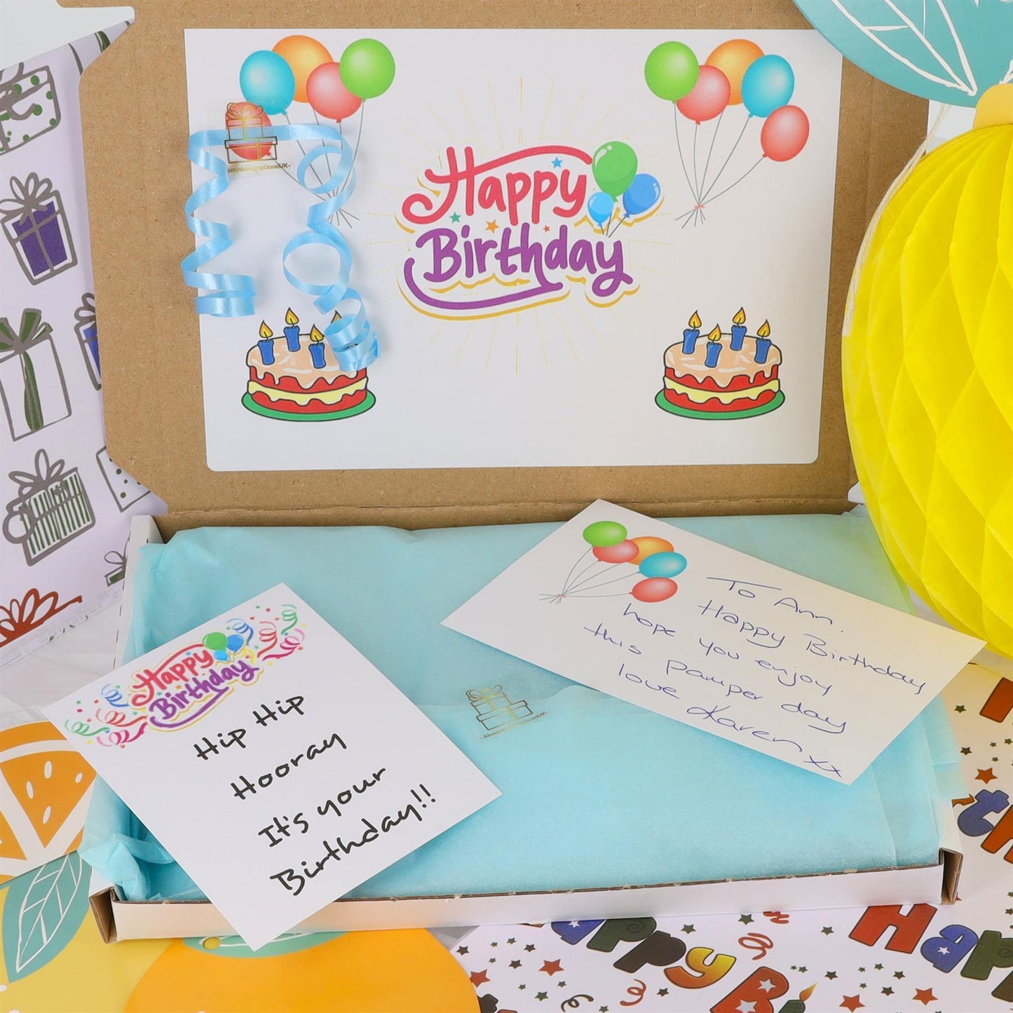 Large Pamper Treat Hamper Personalised Gift Box
- Always Looking Good -